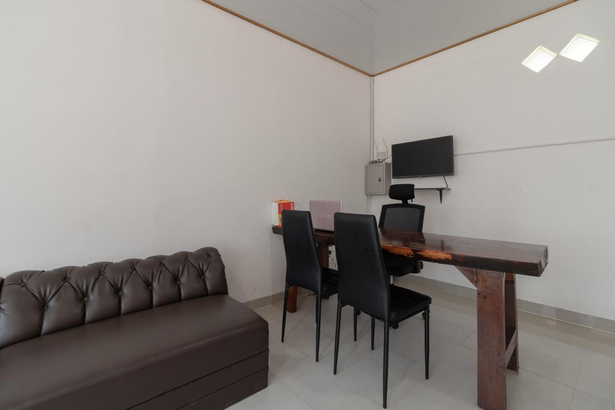 Reddoorz Syariah Near Jakabaring Sport City Palembang Exterior photo