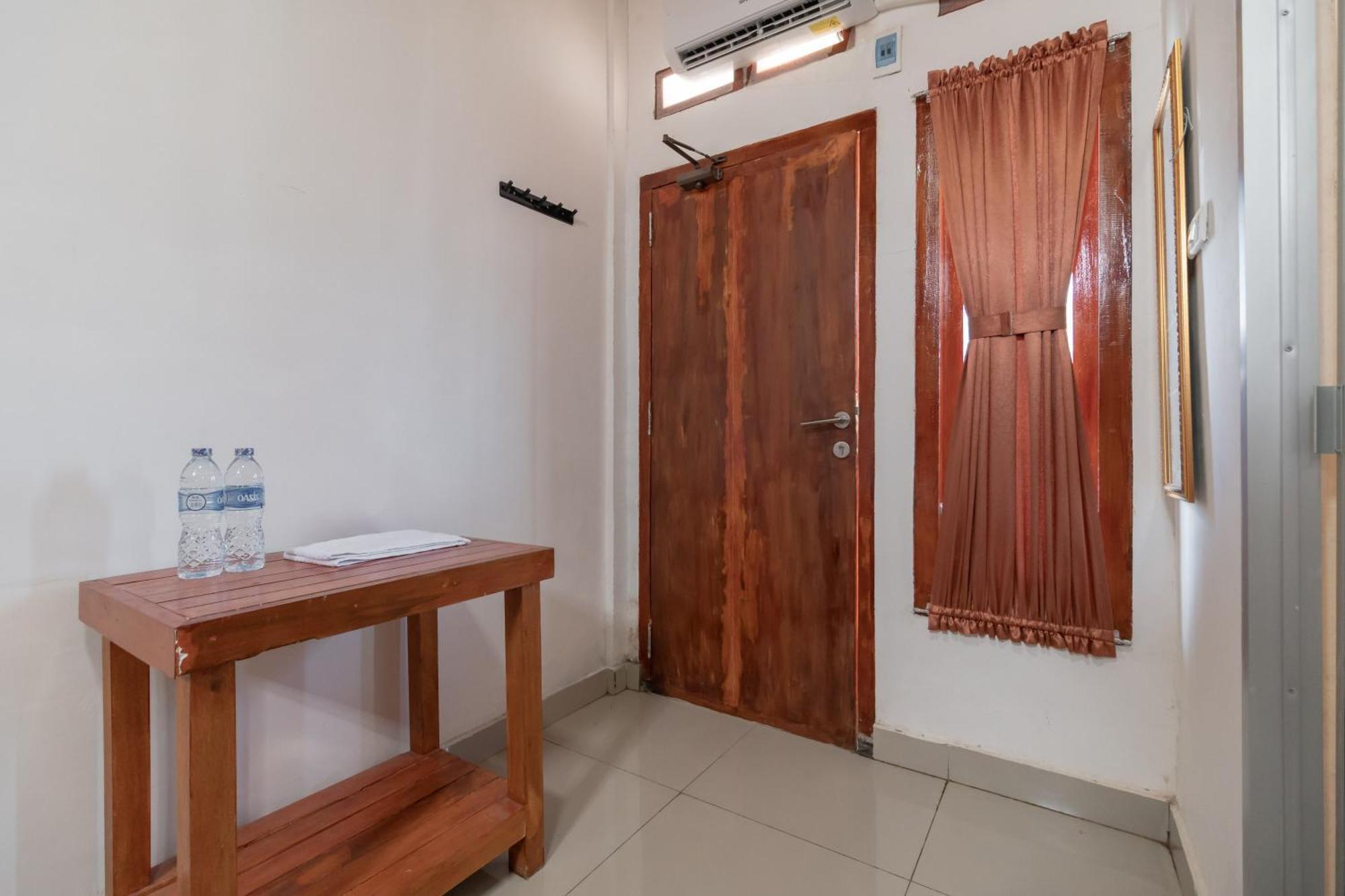 Reddoorz Syariah Near Jakabaring Sport City Palembang Exterior photo